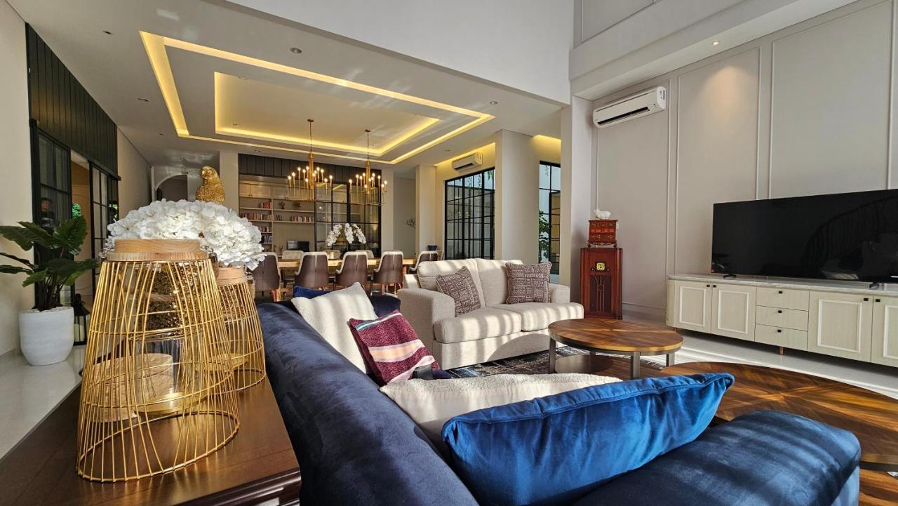 Bincarung House Bogor Villa ภายนอก รูปภาพ